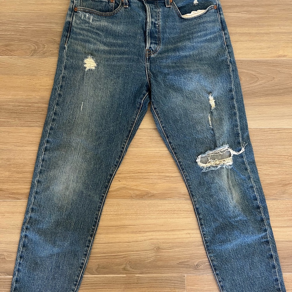 Men's Distressed Blue Jeans